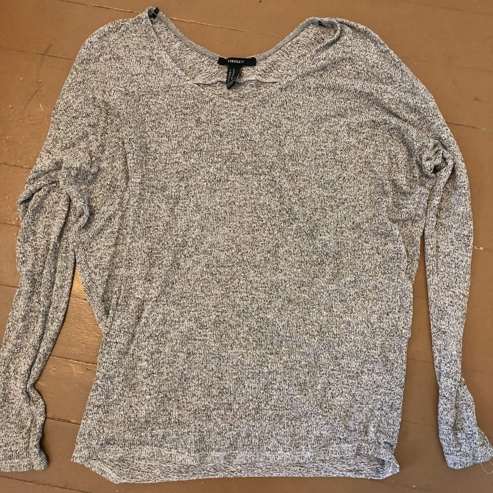 thin cute grey sweater!